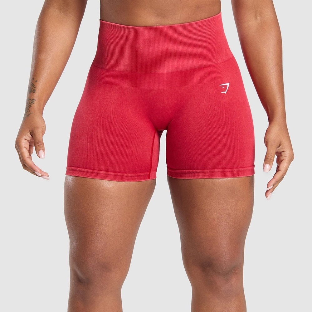 Gymshark Gaines Seamless Shorts Carmine Red scrunch bum high rise size medium